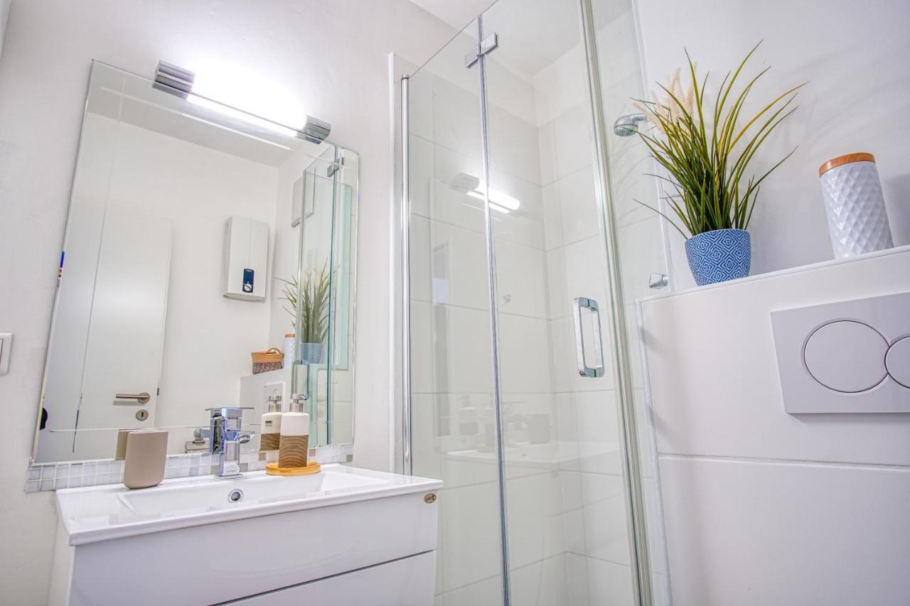Homefy Apartment Essen Mit Aufzug Und Parkplatz Exteriör bild